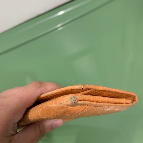 Salvatore Ferragamo Orange Leather Vara Ribbon Bifold Wallet - Picture 11 of 13